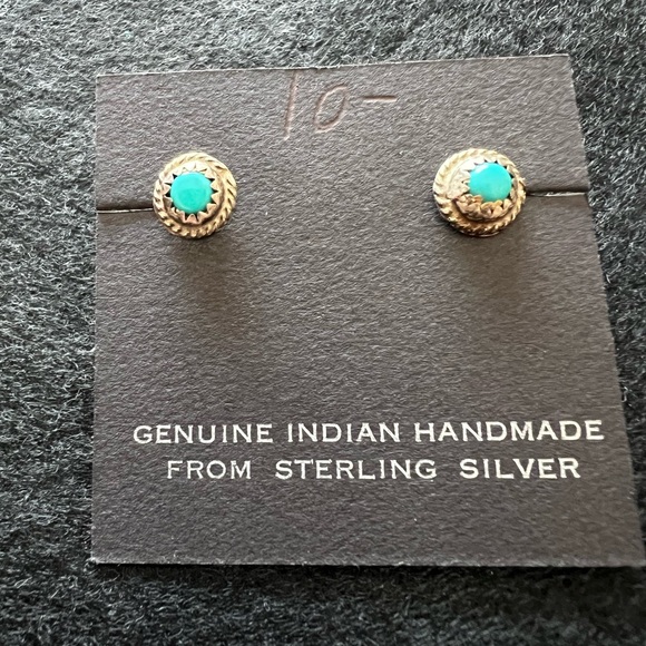 Vintage Genuine Indian Handmade Turquoise & Sterling Sliver Pierced Earrings - Picture 7 of 8